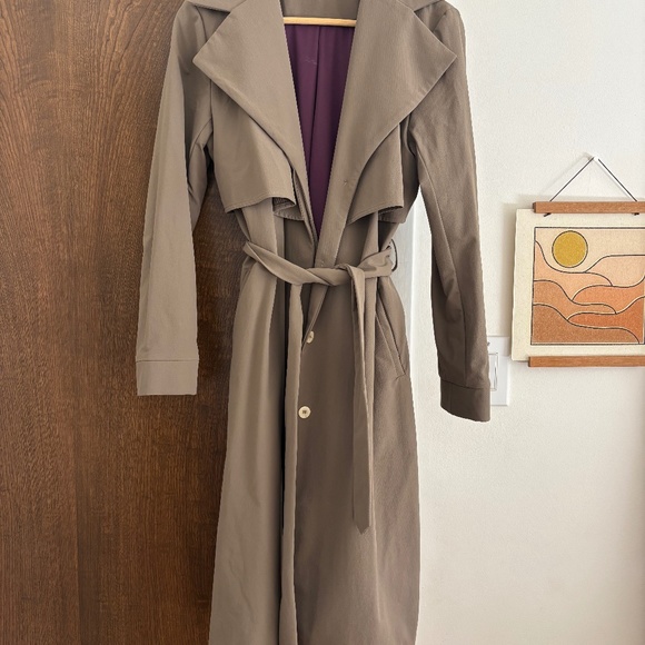 Nicole Bridger Discovery Trench - Picture 1 of 11